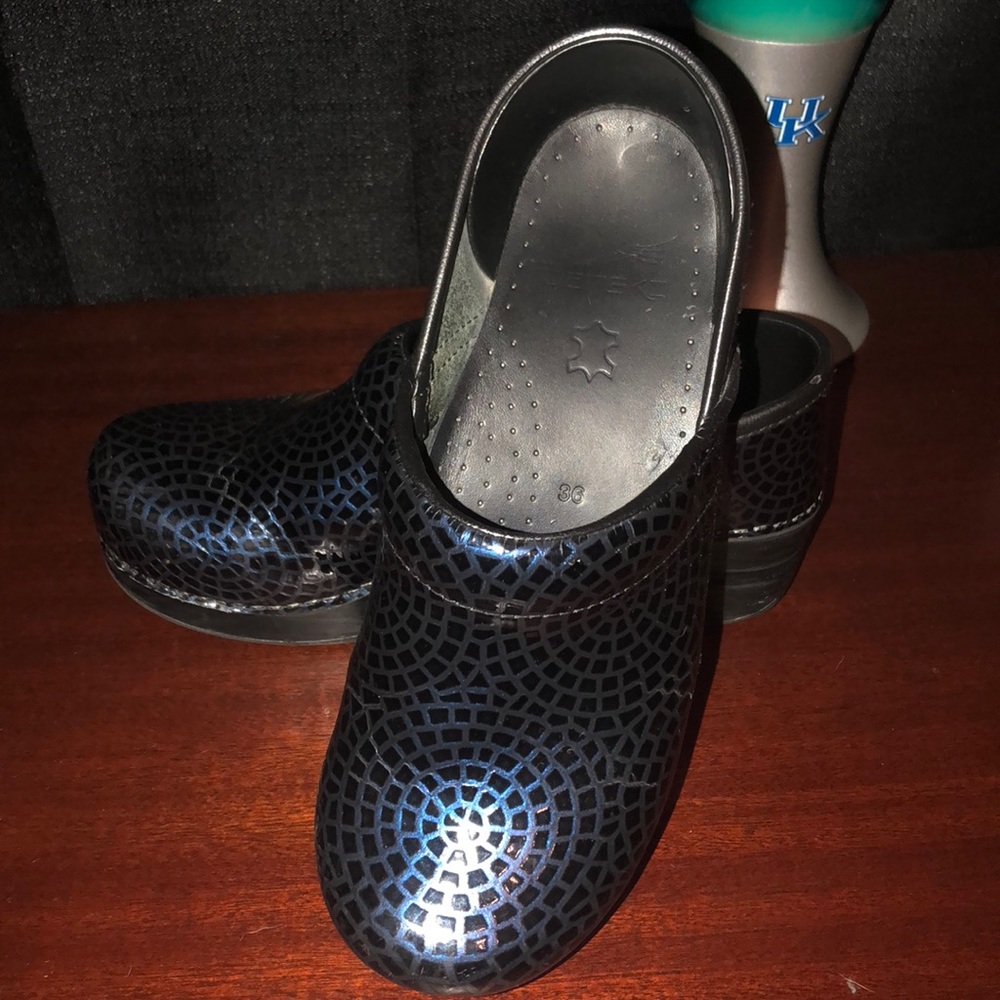 Dansko.